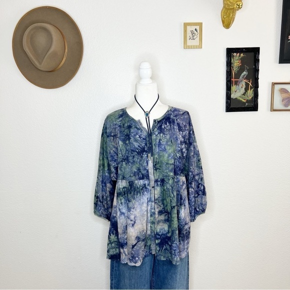 CAbi Tops - Cabi Woodstock Tie-dye Print Top M